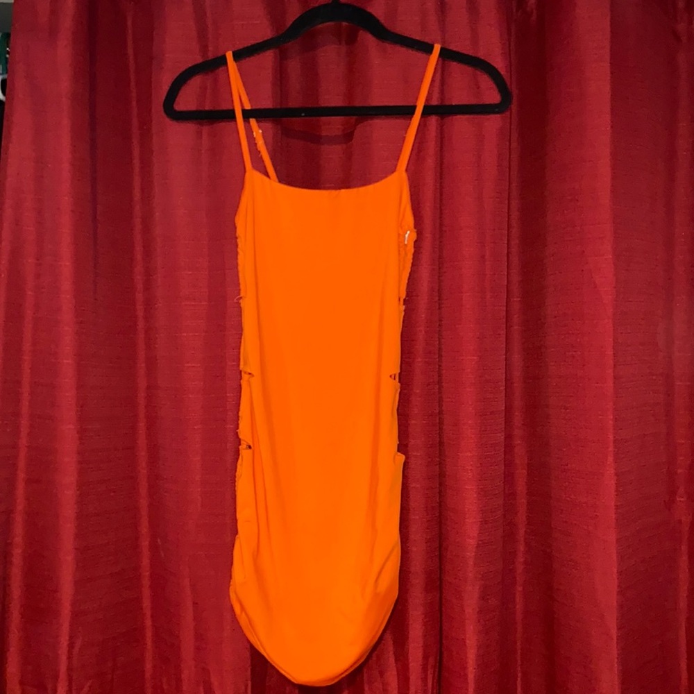 Mini orange Las Vegas dress !